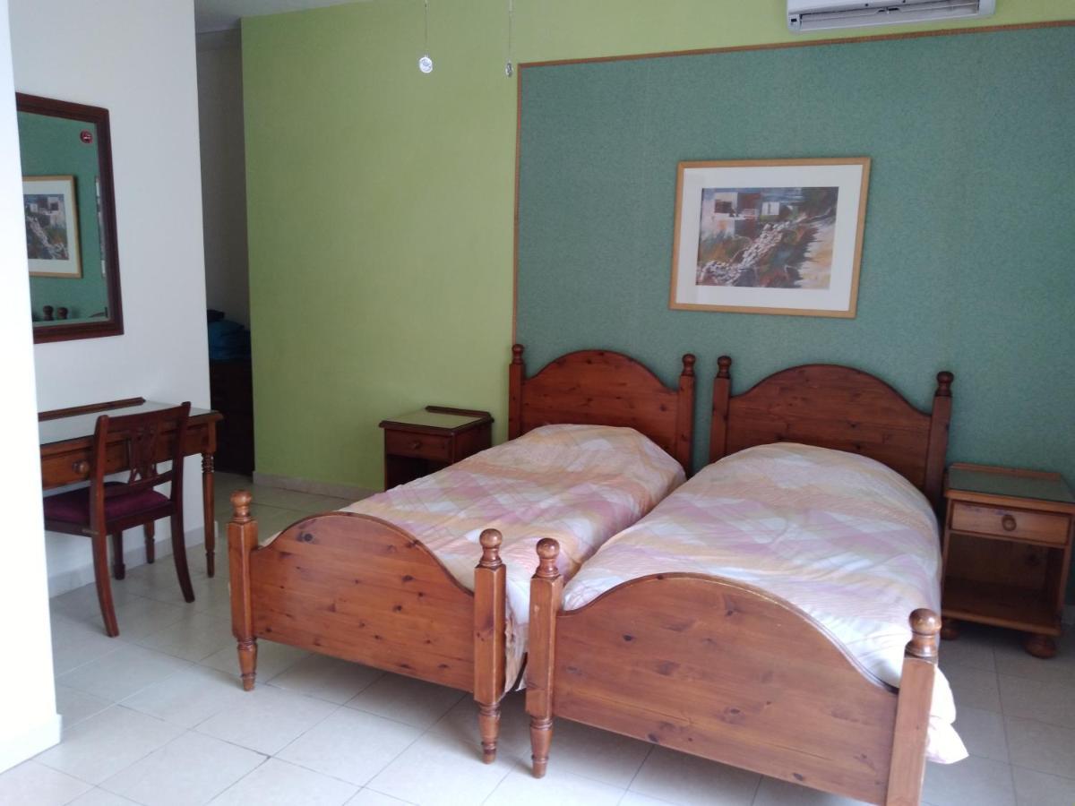 Hotel Seafront Akwador Marsaskala Esterno foto