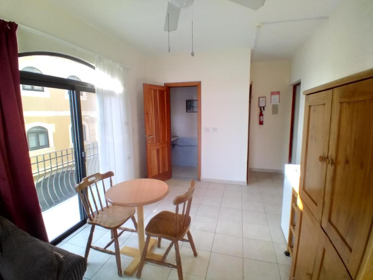 Hotel Seafront Akwador Marsaskala Esterno foto